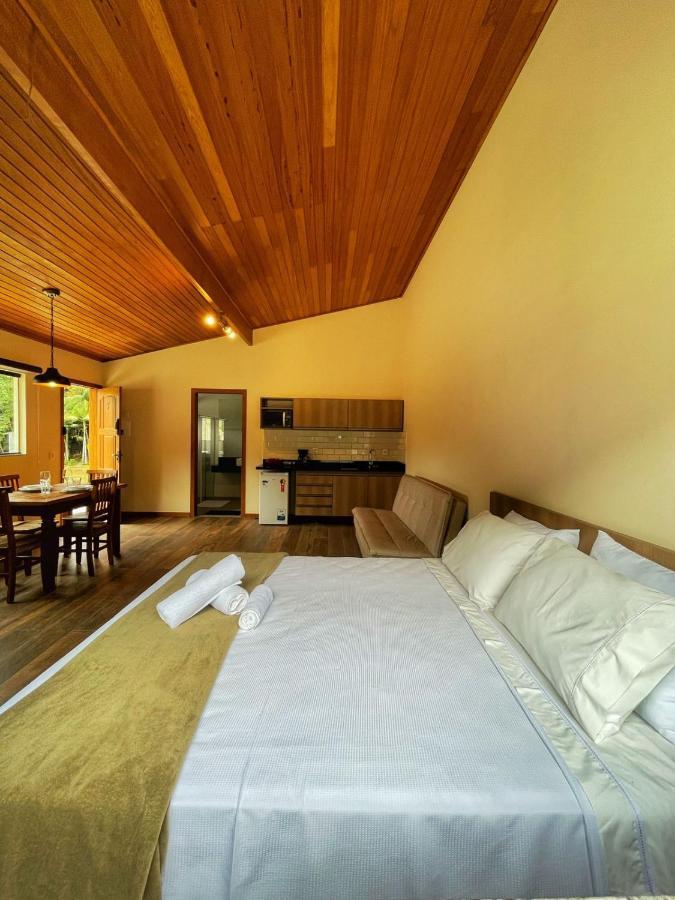 Cabanas Eco Das Montanhas Домингос Мартинс Екстериор снимка